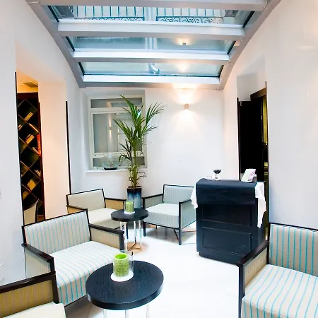 Hotel Meninas - Boutique Opera 4*