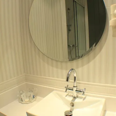 Guest house Oriente 3*