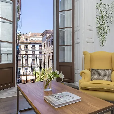 Puerta Del Sol Center Apartment *