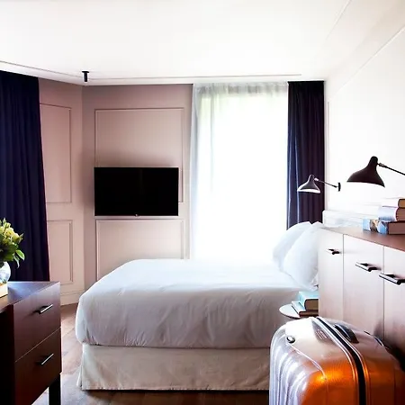 Totem Madrid, A Small Luxury Of The World 4*