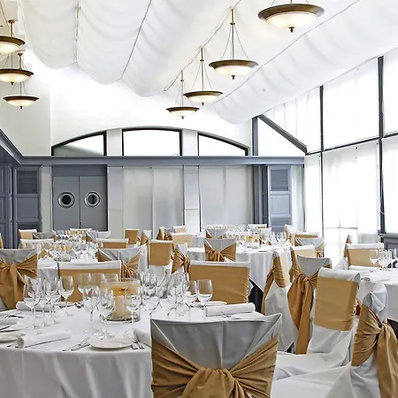 Hotel Pullman Airport & Feria 4*