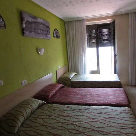 Casa de hóspedes Rober Madri