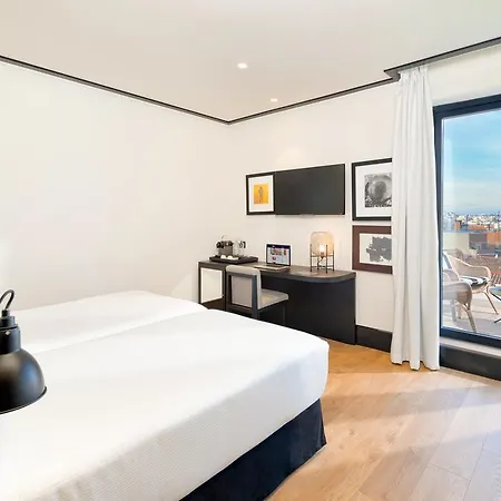 Hotel H10 Puerta De Alcala Madryt