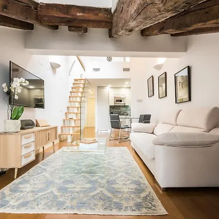 Austrias Center Apartment *