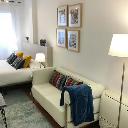 Plaza Luna By Forever Apartment Madrid