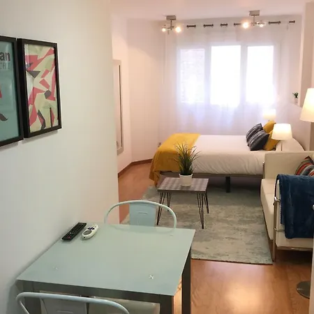 Apartment Plaza Luna By Forever Madrid