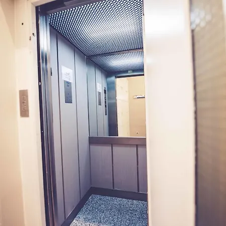里斯本旅馆 招待所 马德里