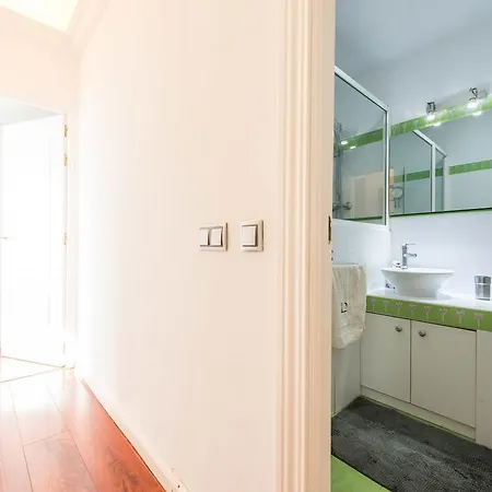General Peron Picasso Apartment