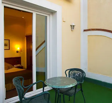 Hotel Carlos V 3*