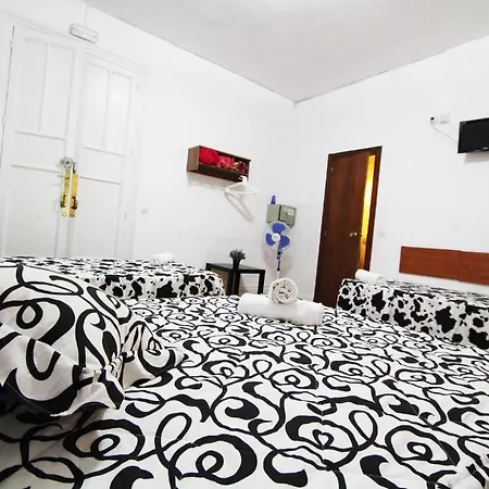 Guest house Helena 2 Madrid