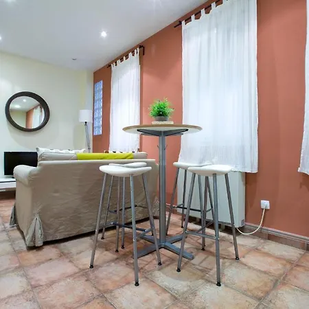 Tirso De Molina Apartment *