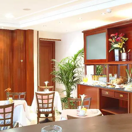 Gran Legazpi Hotell