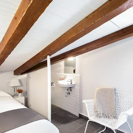 Carretas Attics Apartment *