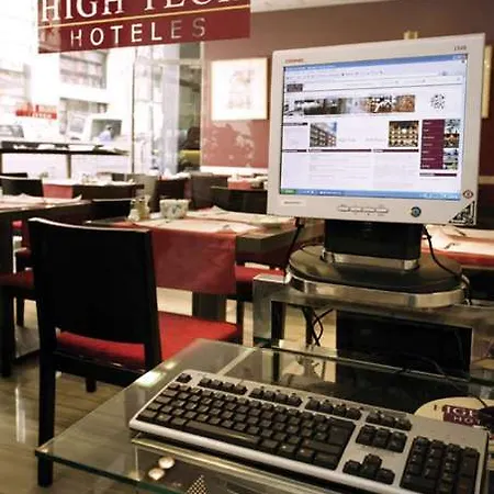 Avenida Gran Via Hotell