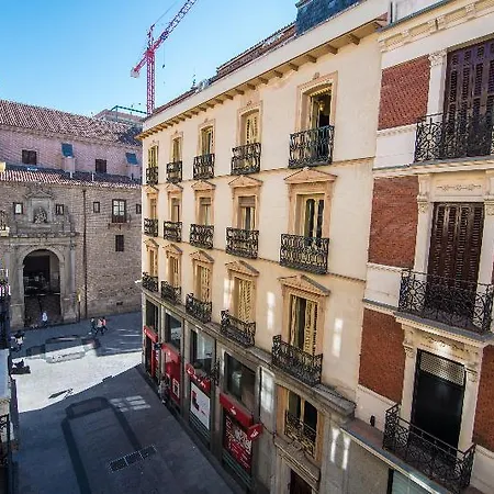 Petit Palace Preciados 3*