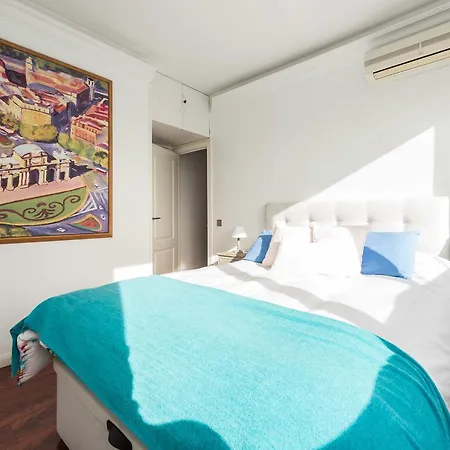General Peron Picasso Apartment