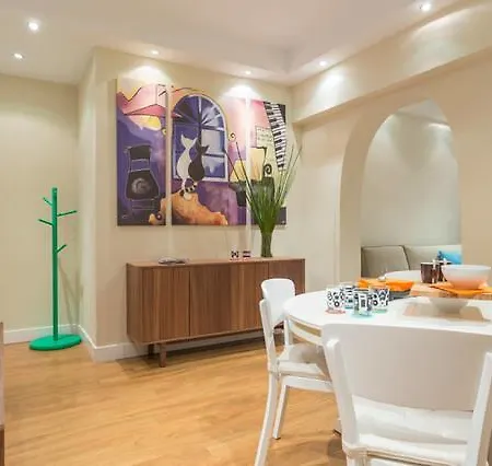 Puerta Del Sol Center Apartment