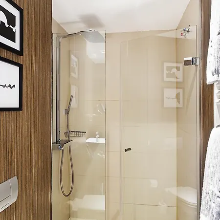 Hotel One Shot Luchana