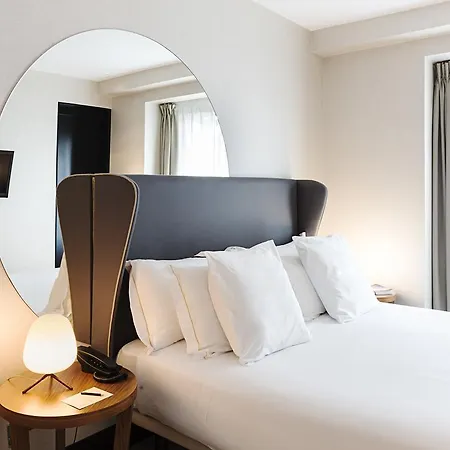 One Shot Luchana Hotel 4*