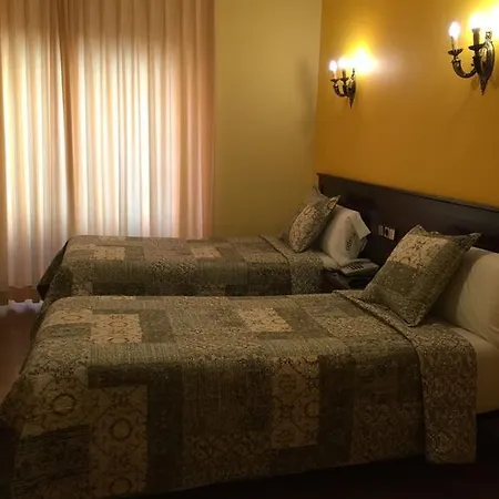 Hostal Hispano 2*