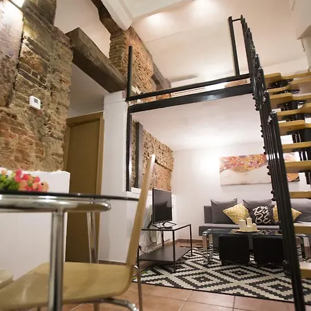 Apartamento Velarde 12 *