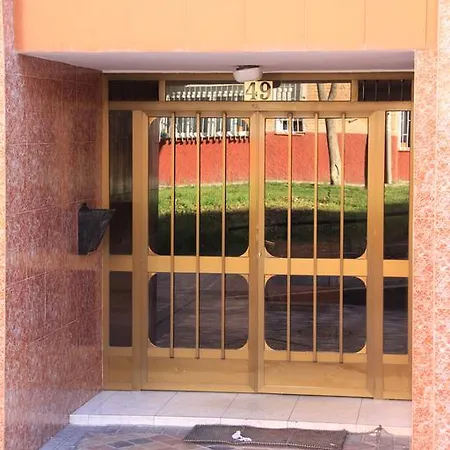 Rent 6 Apartment *