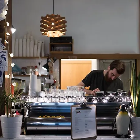 Foodie Attic Apartment *