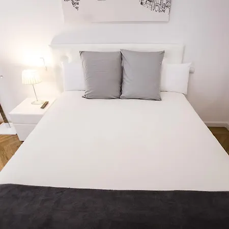 Apartamento Alterhome Caballero De Gracia Madrid