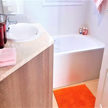 Mc Yolo Avenida De America Apartamento