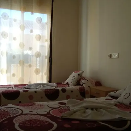 Huespedes Toledo Guest house
