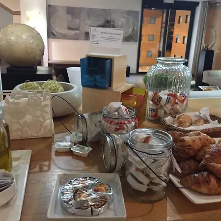 호텔 에코 알칼라 스위트