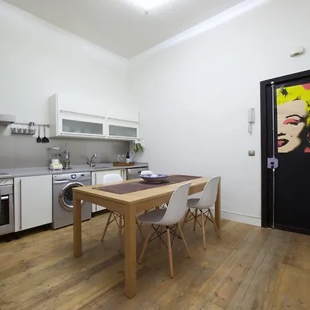 Apartamento Las Vistillas Apartment *