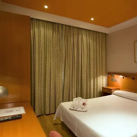 Petit Palace Cliper-gran Via