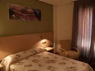 4c Bravo Murillo Hotel
