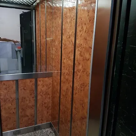 Estudio Grande Centro Apartment *
