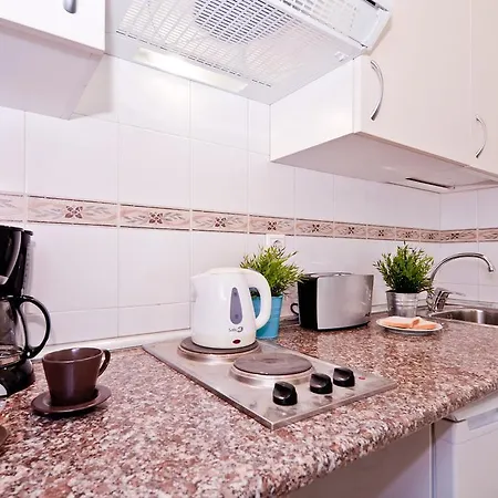 L&h Plaza Santa Ana Appartement