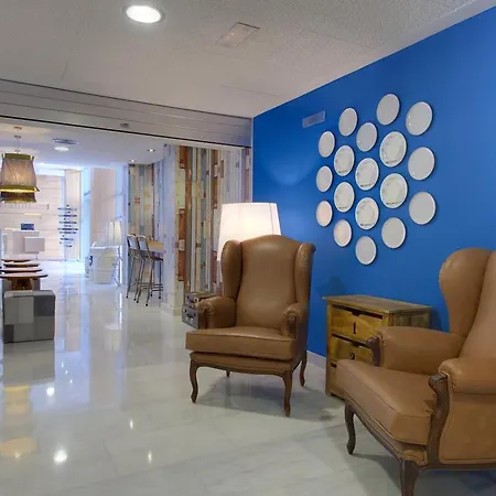 Aparthotel Airport Suites, Affiliated By Melia 2*