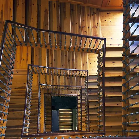 Totem Madrid, A Small Luxury Of The World Hotel