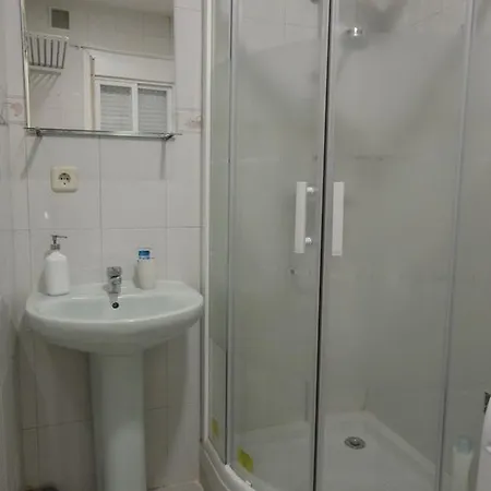 Cuatro Camino With Elevator Apartment