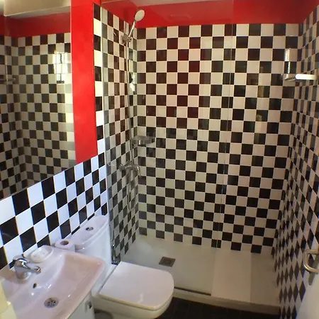 Konukevi Metropol 5*