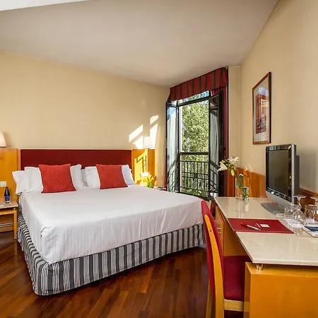 Leonardo City Center Hotel 3*