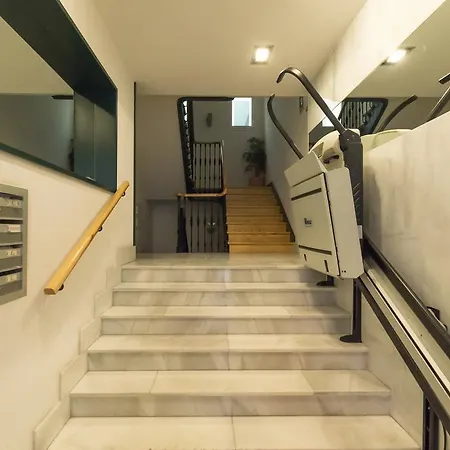 Friendly Echegaray Apartment