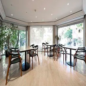 Otel Trafalgar 3*
