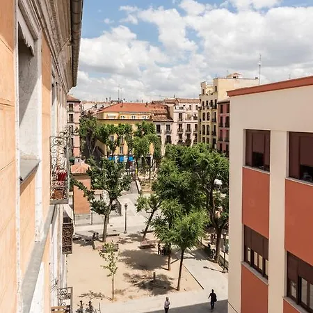 Plaza Ii De Mayo
