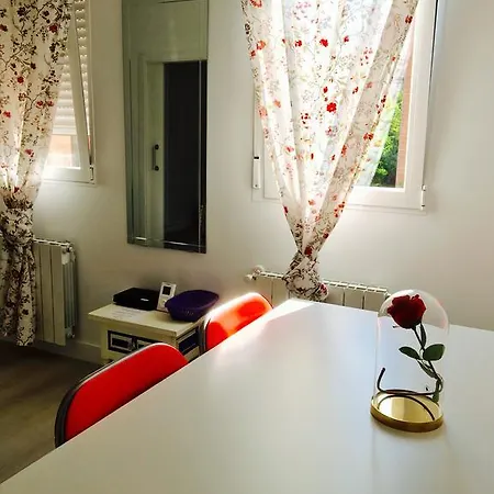 Apartamento Yeserias Apartamento *