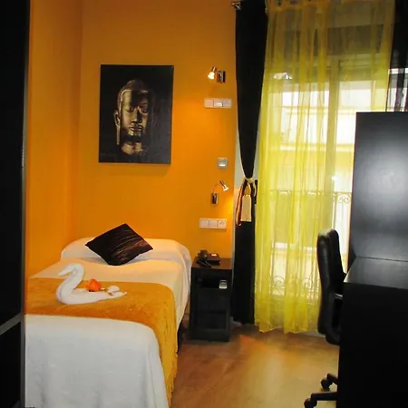 Guest house Madrid City Rooms 2*