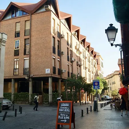 Oh Mayor Square Apartment *
