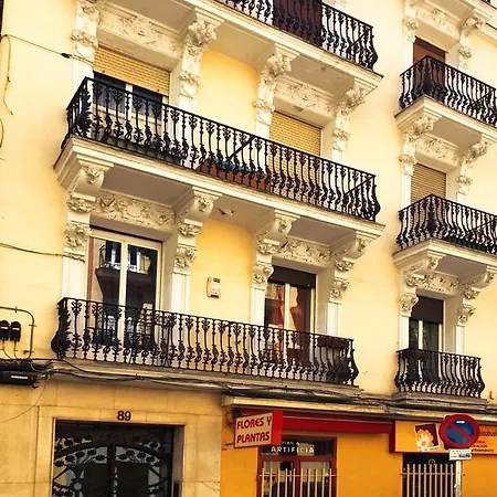 Bookingham ★apartaments & Madrid