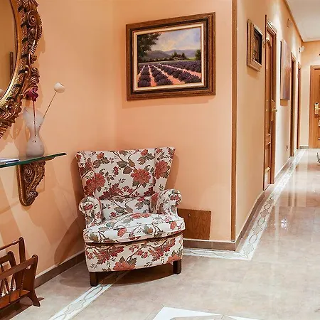 Guest house Oriente 3*