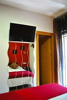 Madrid City Rooms Guest house 2*